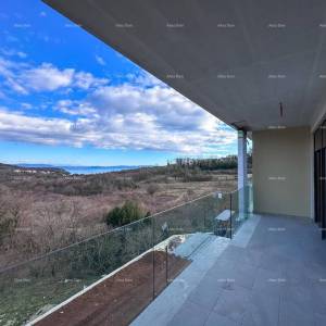 Prekrasni trosobni stan, Labin.