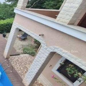 Prelijepa obiteljska kuća s pogledom na more – Veprinac, Opatija