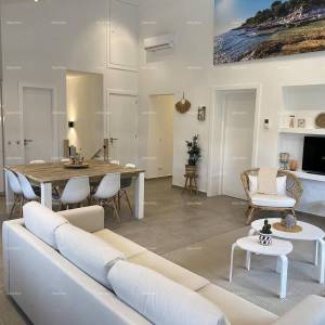 Premantura! Luksuzan stan s pogledom na more!