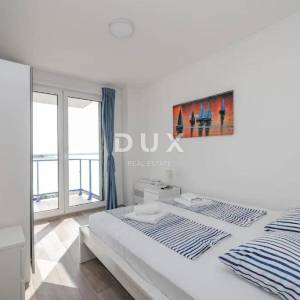 PRIVLAKA - VILLA, MORE, BAZEN, ROOFTOOP JACUZZI,TOP LOKACIJA -PRILIKA!