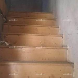 Prodaja dvije kamene kuće s garažom za renovaciju - okolica Žminja!