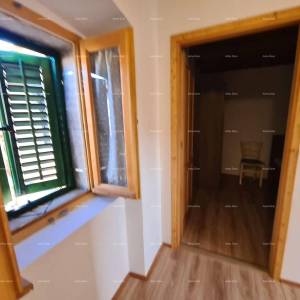 Prodaja! Dvije renovirane istarske kuće u Marčani.