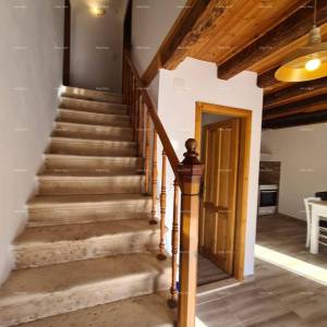 Prodaja! Dvije renovirane istarske kuće u Marčani.