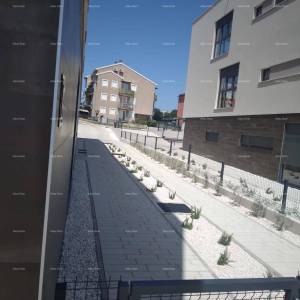 Prodaja dvoetažnog stana s parkirnim mjestom i vrtom, Rovinj! B1/B