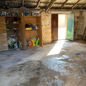 Prodaja dvojne kuće sa pomoćnim objektom (manja kuća) i zemljištem, Pula!