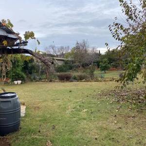 Prodaja dvojne kuće sa pomoćnim objektom (manja kuća) i zemljištem, Pula!