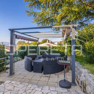 Prodaja, Kuća, Njivice, Japlenički put, Samostojeća, 276m2