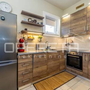 Prodaja, Kuća, Njivice, Japlenički put, Samostojeća, 276m2