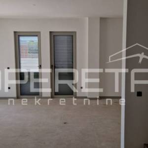 Novogradnja – luksuzna kuća s bazenom, 239 m2, Mletak – Privlaka, Zadar