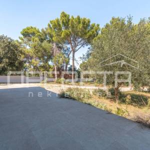 Prodaja, Kuća, Rovinj, Valsavie, Samostojeća, 150m2