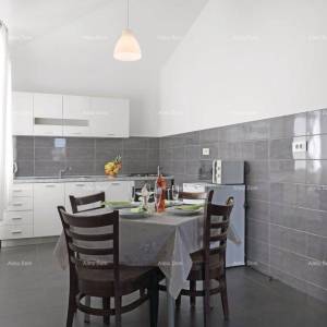 Prodaja kuće sa bazenom, Vodnjan