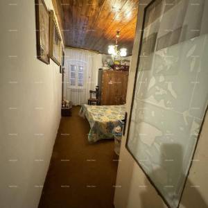 Prodaja kuće sa dvorištem u nepodrednoj blizini centra, Buje!