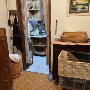 Prodaja kuće sa dvorištem u nepodrednoj blizini centra, Buje!