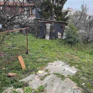 Prodaja kuće sa dvorištem u nepodrednoj blizini centra, Buje!