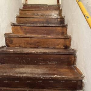 Prodaja kuće sa dvorištem u nepodrednoj blizini centra, Buje!