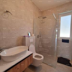 Prodaja luksuznog, dvoetažnog stana s bazenom, Tar! S2