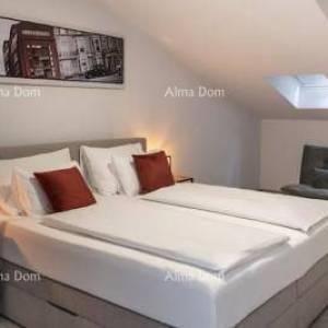 Prodaja luksuznog stana sa dvije etaže, prvi red do mora, Pješčana uvala!