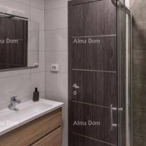 Prodaja luksuznog stana sa dvije etaže, prvi red do mora, Pješčana uvala!