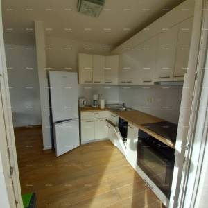 Prodaja namještenog stana s parkirnim mjestom na odličnoj lokaciji, Fažana!