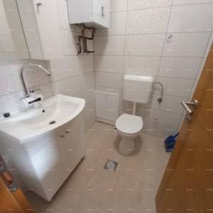 Prodaja namještenog stana s parkirnim mjestom na odličnoj lokaciji, Fažana!