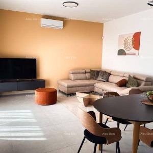 Prodaja novoizgrađene, moderne katnice sa bazenom u neposrednoj blizini mora, Pomer!