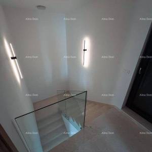 Prodaja novoizgrađene, moderne katnice sa bazenom u neposrednoj blizini mora, Pomer!