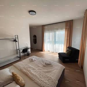 Prodaja novoizgrađene, moderne katnice sa bazenom u neposrednoj blizini mora, Pomer!