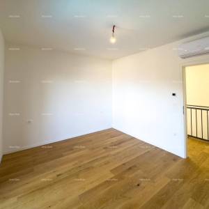 Prodaja novoizgrađene, moderno opremljene kuće sa bazenom, Rakalj!