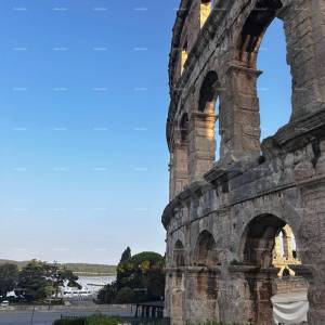 Prodaja - poslovni prostor površine 25m2, odlična lokacija, Pula!