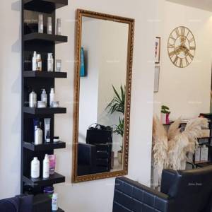 Prodaja poslovnog prostora s natkrivenim parking mjestom, Pula!,