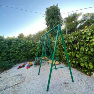 Prodaja prekrasne vile sa 6 apartmana na jednoj od najboljih lokacija u Supetaru, otok Brač!