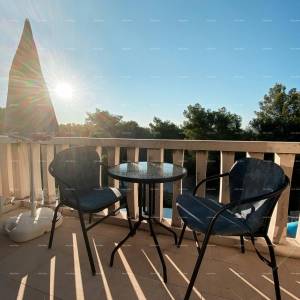 Prodaja prekrasne vile sa 6 apartmana na jednoj od najboljih lokacija u Supetaru, otok Brač!