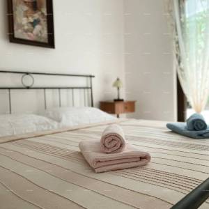 Prodaja prekrasne vile sa 6 apartmana na jednoj od najboljih lokacija u Supetaru, otok Brač!