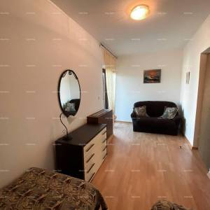 Prodaja prekrasne vile sa 6 apartmana na jednoj od najboljih lokacija u Supetaru, otok Brač!