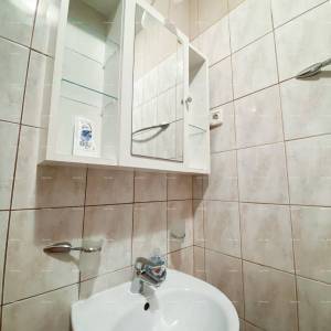 Prodaja prekrasne vile sa 6 apartmana na jednoj od najboljih lokacija u Supetaru, otok Brač!