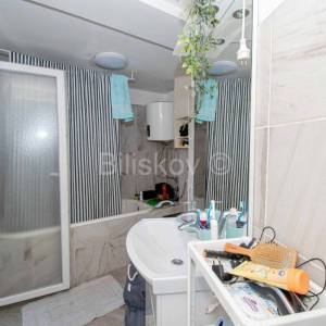 Prodaja, Split, stan 145 m2, izvrsna lokacija, cijela etaža 3.kata