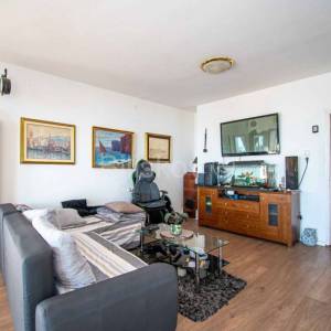 Prodaja, Split, stan 145 m2, izvrsna lokacija, cijela etaža 3.kata