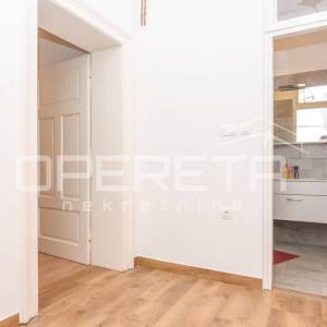 Prodaja, Stan, Centar, Trg Petra Zrinskog , 3s, 68m2