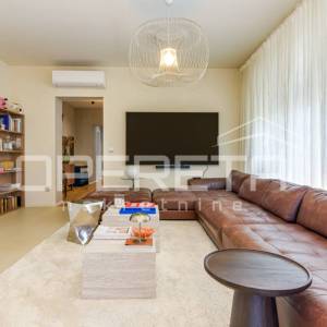 Prodaja, Stan, Centar, Vrhovec/Nad lipom, 5s, 190m2