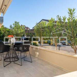 Funtana – stan u prizemlju s dvije spavaće sobe i vrtom.