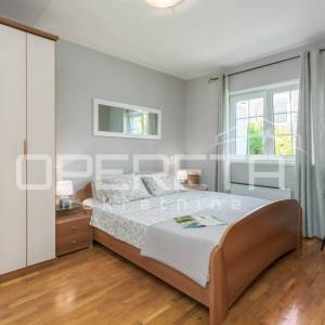 Funtana – stan u prizemlju s dvije spavaće sobe i vrtom.