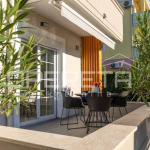 Funtana – stan u prizemlju s dvije spavaće sobe i vrtom.