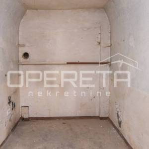 Prodaja, Stan, Srednjaci, Drniška, 3s, 69m2