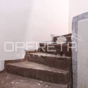 Prodaja, Stan, Srednjaci, Drniška, 3s, 69m2