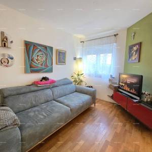 Prodaja - Stan u visokom prizemlju, Pula! Uporabna dozvola!