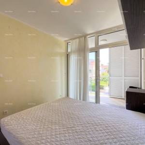 Prodaja stana na odličnoj lokaciji, pogled na more! MEDULIN.