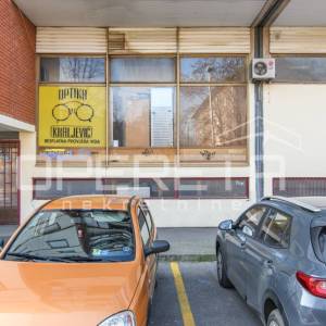 Prodaja, Ulični lokal, Volovčica, Trg Stjepana Konzula, 57m2