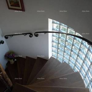 Prodaja velike i lijepe kuće u centru Umaga