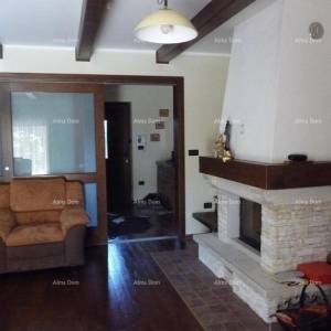 Prodaja velike i lijepe kuće u centru Umaga