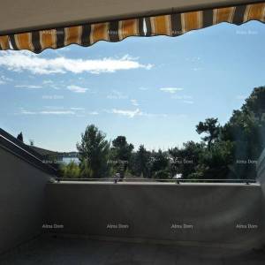 Prodaja velike i lijepe kuće u centru Umaga